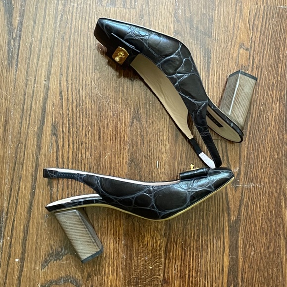 Escada  Designer NWOT Leather Sling back Pump - Picture 12 of 16